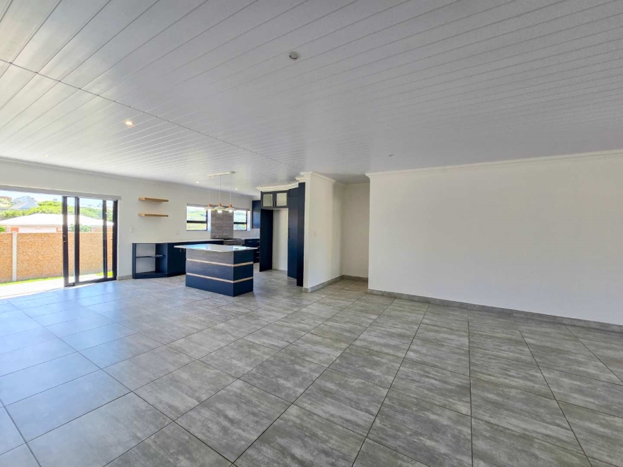 3 Bedroom Property for Sale in Stilbaai Wes Western Cape